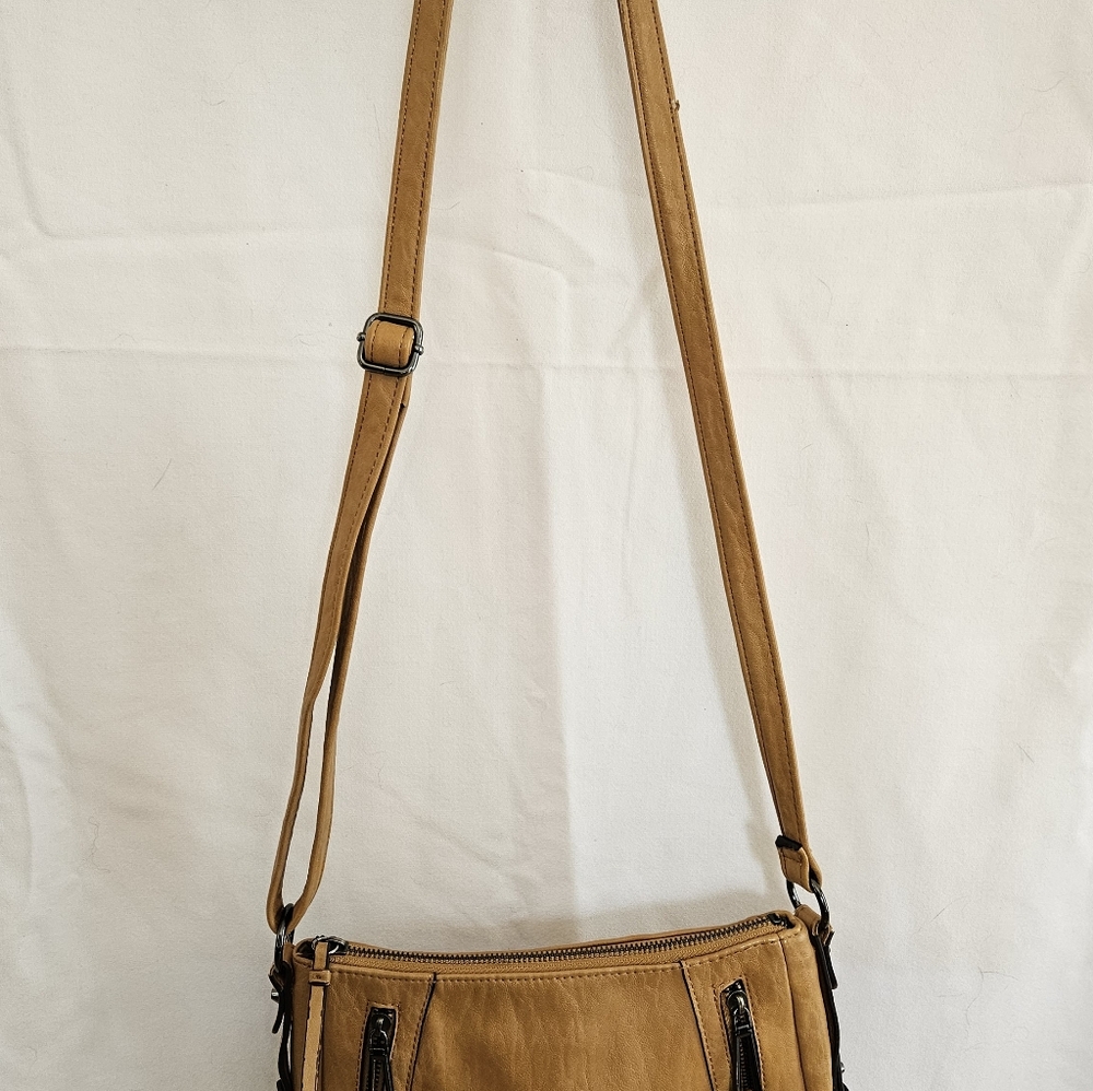 Jessica Simpson Tan Crossbody Shoulder Bag - Stylish Everyday Carry